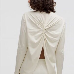 NWT Lulu Cream Long Sleeve with Twist Back